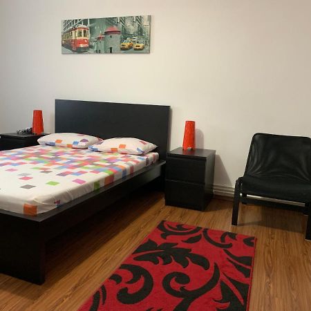 Alina Studio Apartment Galaţi Exterior foto