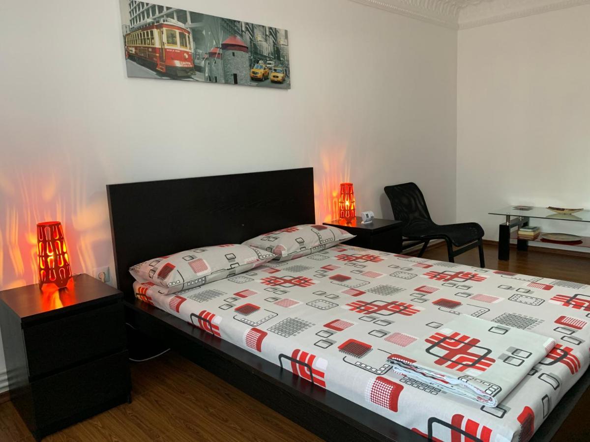 Alina Studio Apartment Galaţi Exterior foto